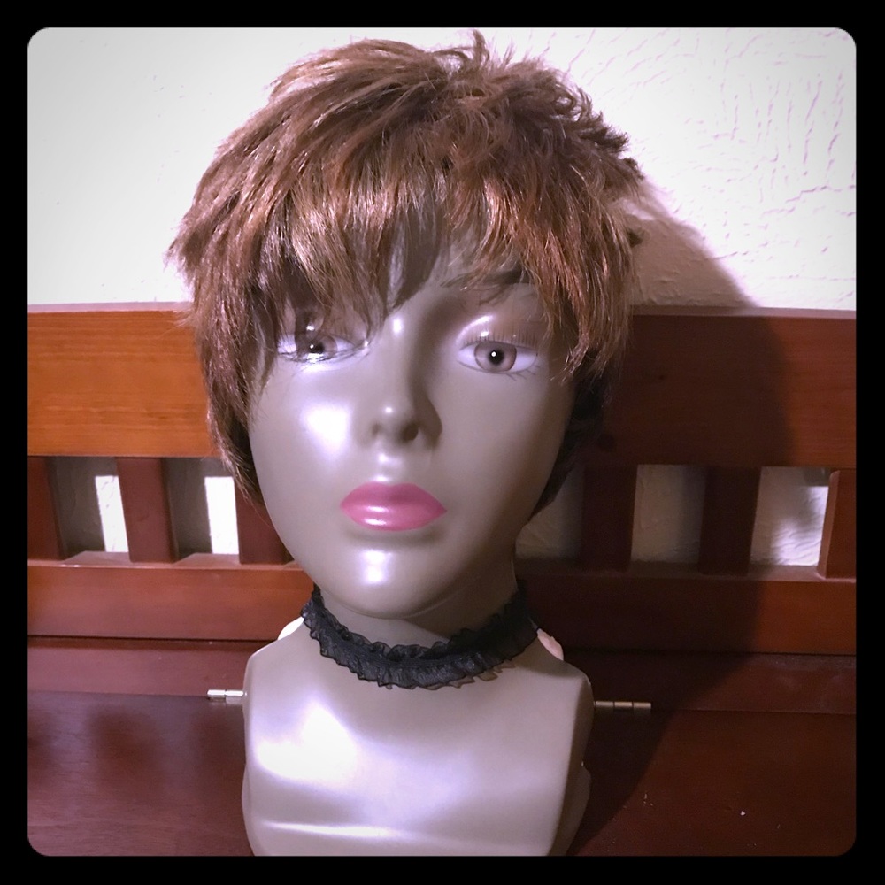 Short pixie cut wig